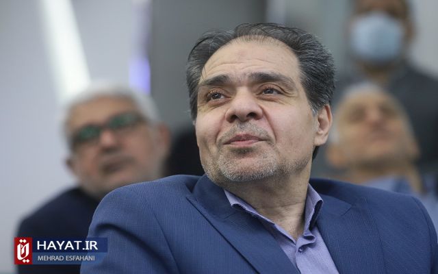 پاسخگویی و ارتباط مستقیم با مشتریان اولویت بیمه دی