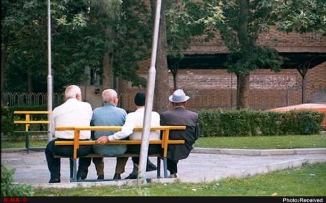 انتقاد بازنشستگان مخابرات از بیمه‌های تکمیلی/ چرایی تعیین سقف برای عمل جراحی و دارو!