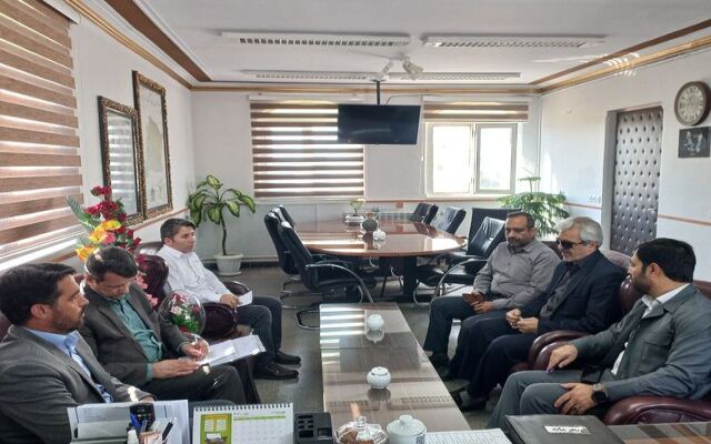 فرزندان شهدا و جانبازان گوش به زنگ باشند