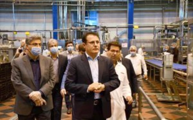 بازدید مدیرعامل بیمه دانا و هیئت همراه از شرکت لبنیات و بستنی دومینو