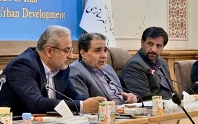 در جلسه‌ی مشترک‌ میان بیمه دی و وزارت راه و شهرسازی مطرح شد: امور بیمه‌ای وزارت راه و شهرسازی در بیمه دی تجمیع می‌شوند