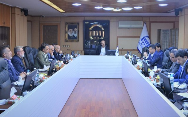 مدیرعامل بیمه آسیا در نشست کمیته پدافند غیرعامل:پدافند غیرعامل ساز و کار نوین و موثری در تقویت بنیه دفاعی کشور در مقابل تهدیدات انسانی و طبیعی است