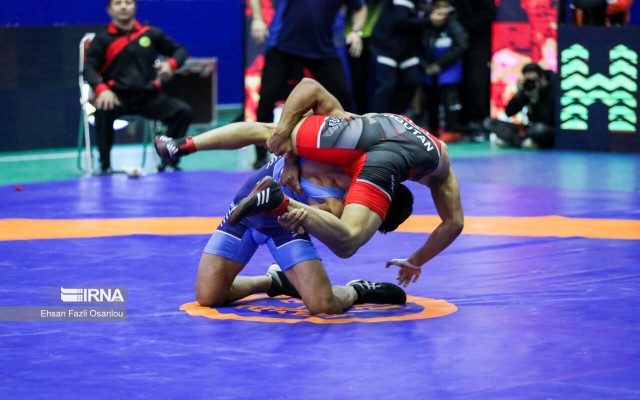 شمار بیمه شدگان رشته کشتی در زنجان افزایش یافت