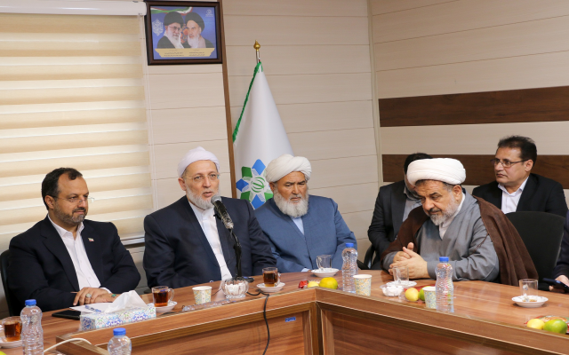 اهدای بیمه‌نامه تکافل به علمای اهل سنت گنبدکاووس