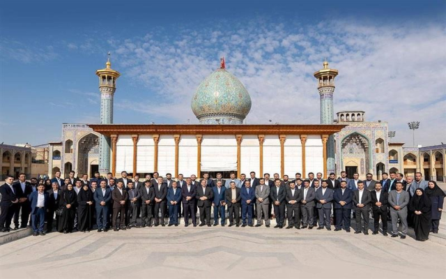 شبکه فروش نقش موثری در همگانی شدن محصولات و خدمات بیمه ای دارند