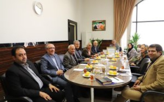 فرهنگ تکریم بازنشستگان باید در سازمان ها نهادینه شود