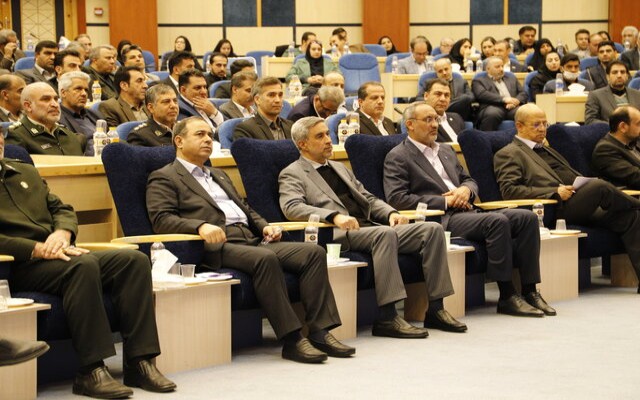 «صنعت بیمه» منبعی برای پرداخت هزینه سایر سازمان‌ها شده است