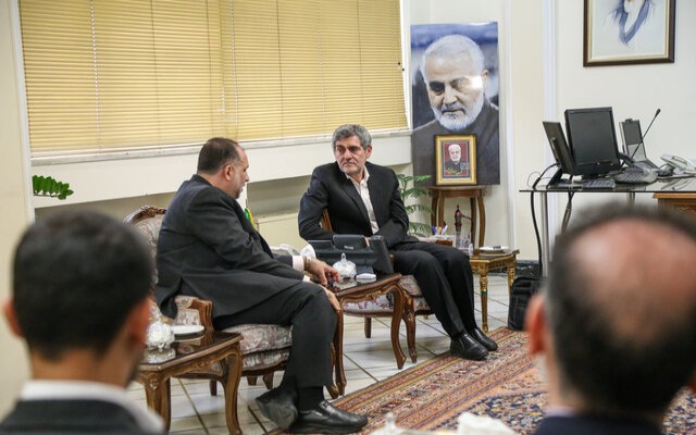 درصدی از منابع پرداختی به بیمه‌ها به استان‌ها واگذار شود