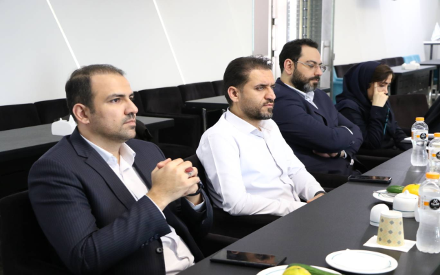 اولین نشست کمیته پژوهشی بیمه دی برگزار شد