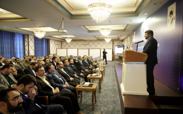 با حضور دبیر شورای عالی مناطق آزاد کشور و رئیس کل بیمه مرکزی صورت گرفت؛       آغاز عملیات اجرایی مجتمع تجاری، اداری و تفریحی بیمه ملت در کیش / عبدالملکی: کامتینا نمونه موفق برای سرمایه‌گذاری در مناطق آزاد است