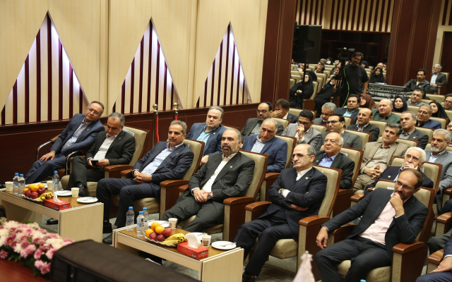 حرکت به سمت توسعه شفافیت در بیمه ایران و ارتقای خدمات با توسعه بسترهای الکترونیکی