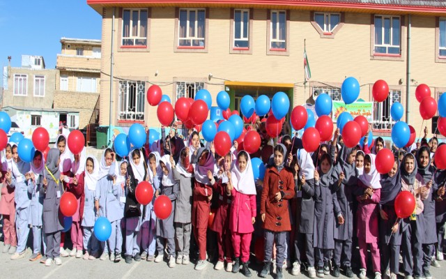آموزش آشنایی با بیمه برای کودکان در قالب یک نمایش کاربردی