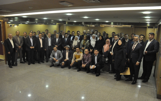 نشست هم اندیشی مدیران ارشد صنعت بیمه با میهمانان خارجی همایش بیمه و توسعه 1402